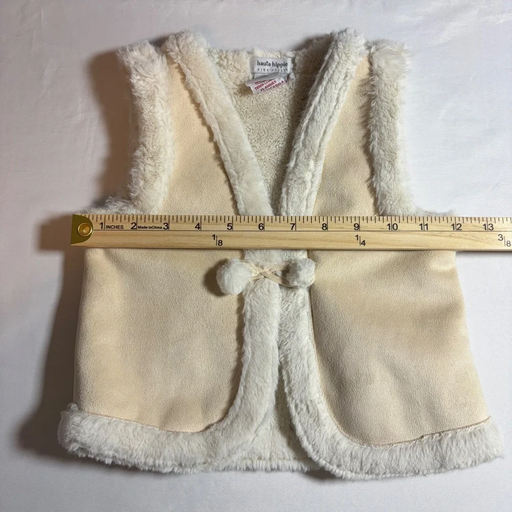 Haute Hippie Kids‎ Style Beige Faux Suede Fur Trim Pom Pom Vest Size 3T Cream